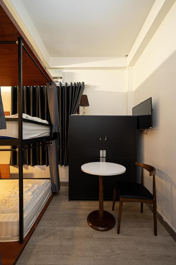 Futuristic Inn Ho Chi Minh City Exterior photo